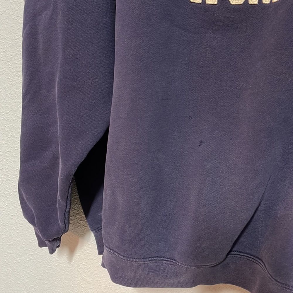 DISNEY Vintage Sweatshirt - Picture 7 of 11
